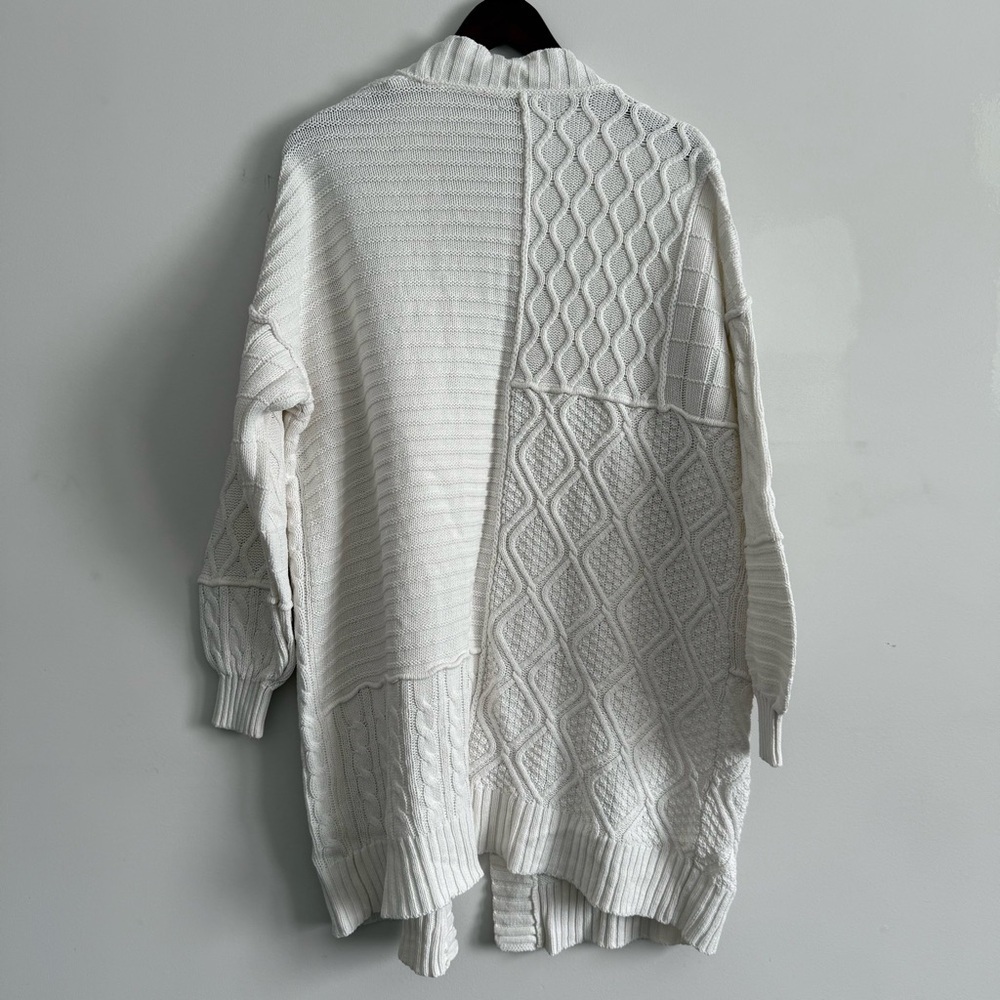 American Eagle Cozy White Cable Knit Cardigan - Picture 3 of 9